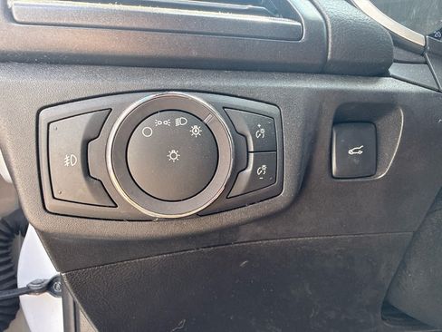 Used 2019 Ford Fusion Energi Titanium FWD image 39