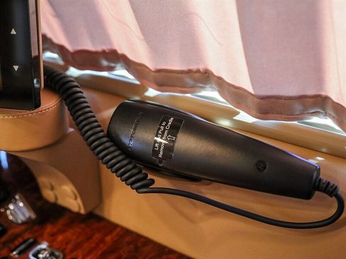 Used 2014 Cadillac Escalade ESV Premium image 26