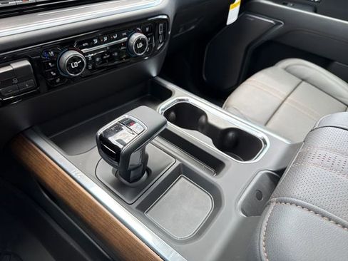 New 2026 Chevrolet Silverado 1500 High Country AWD/4WD image 34