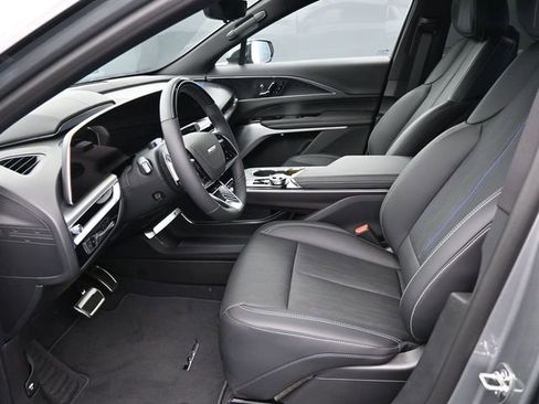 New 2026 Cadillac Lyriq V image 11