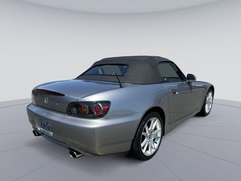 Used 2004 Honda S2000 image 9