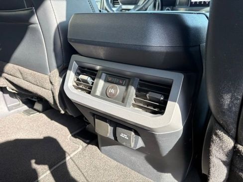 Used 2024 Ford F250 Lariat AWD/4WD image 38