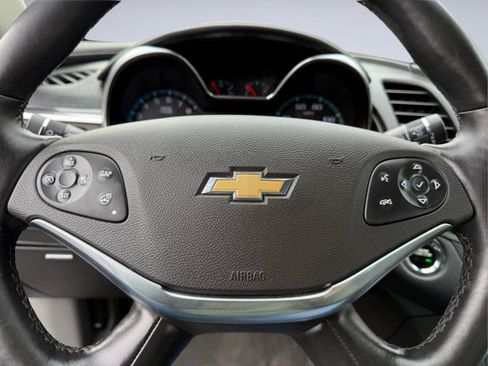Used 2018 Chevrolet Impala Premier w/ Premier Confidence Package FWD image 33