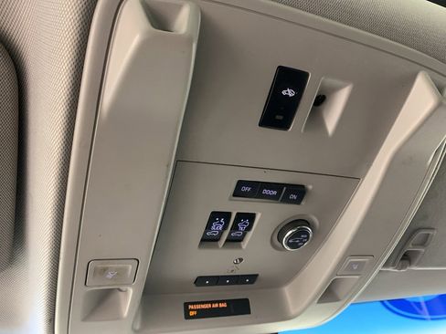 Used 2018 GMC Yukon XL Denali w/ Denali Ultimate Package image 27