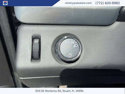 Used 2018 Chevrolet Tahoe LS image 18