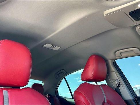 Used 2020 Toyota Camry SE image 28