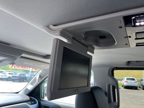 Used 2020 GMC Yukon SLT w/ Open Road Package image 8