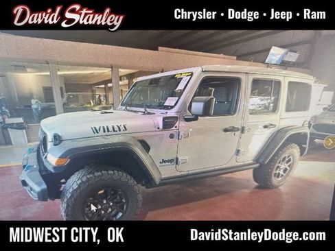 Used 2024 Jeep Wrangler Unlimited image 1