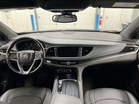 Used 2023 Buick Enclave Essence FWD image 10