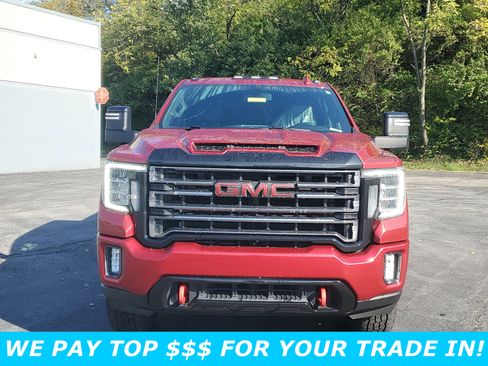 Used 2021 GMC Sierra 2500 AT4 image 2