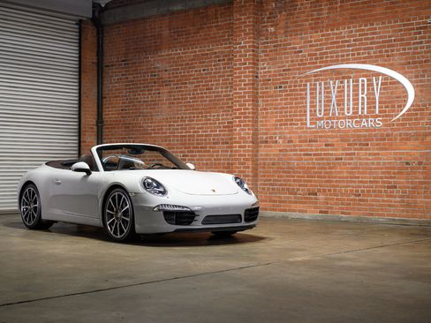 Used 2013 Porsche 911 Carrera S image 11