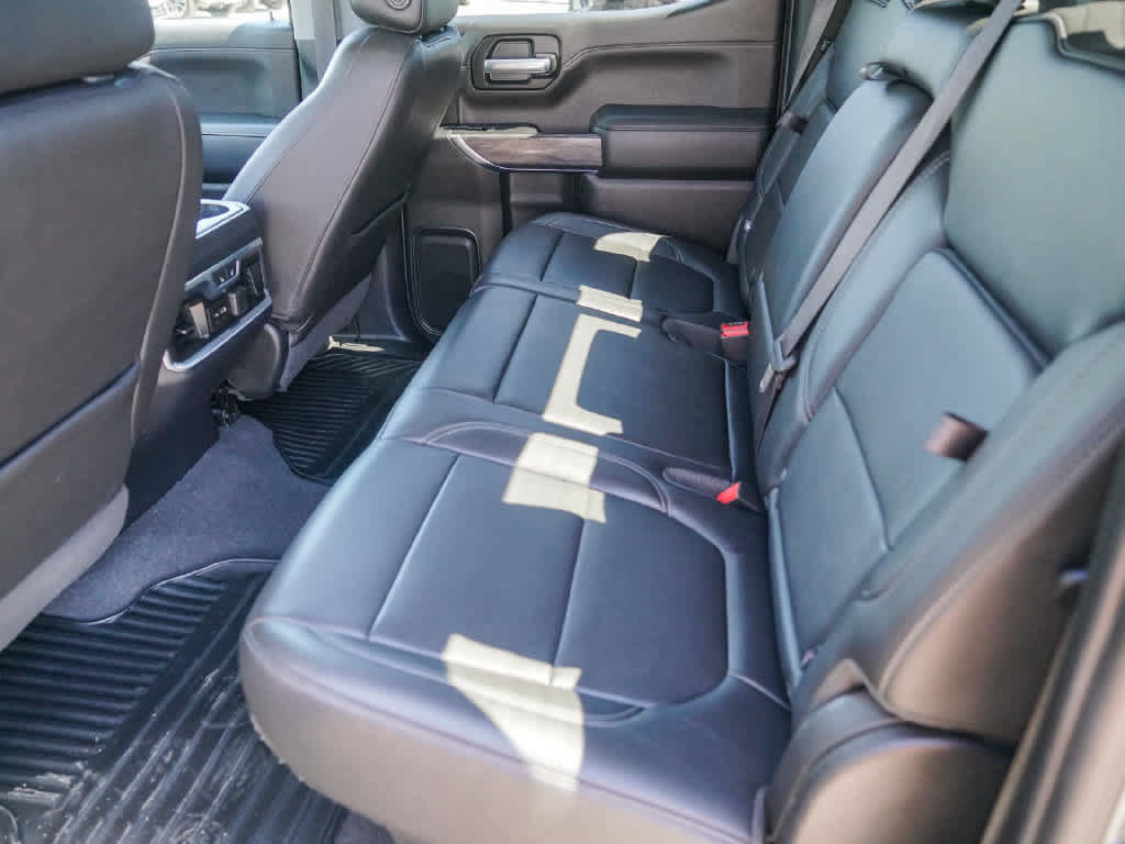 Used 2020 Chevrolet Silverado 1500 LTZ w/ LTZ Premium Package AWD/4WD image 23