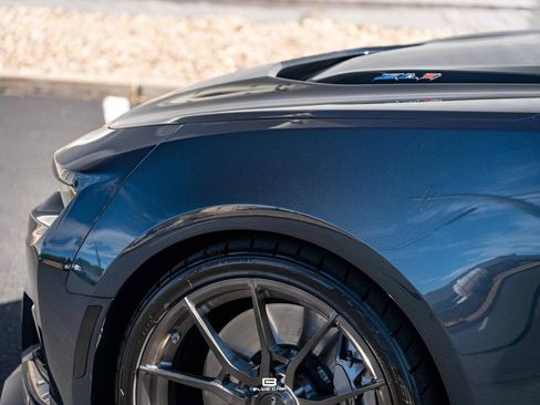 Used 2022 Chevrolet Camaro ZL1 RWD image 3