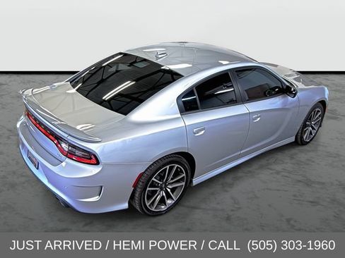 Used 2023 Dodge Charger R/T w/ Technology Group RWD image 4