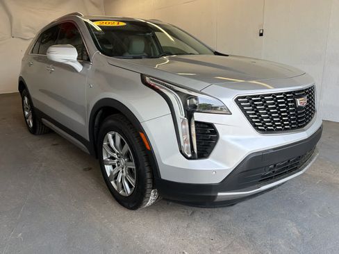 Used 2021 Cadillac XT4 Premium Luxury image 4