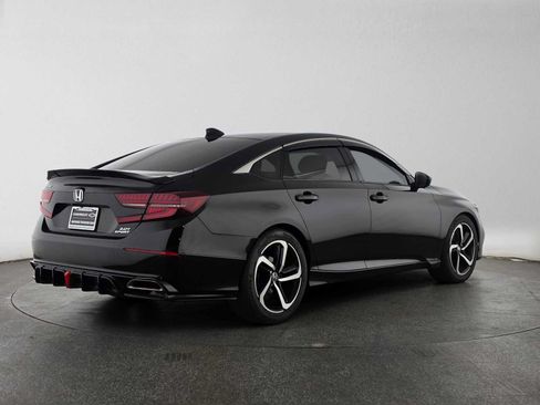 Used 2020 Honda Accord Sport image 3