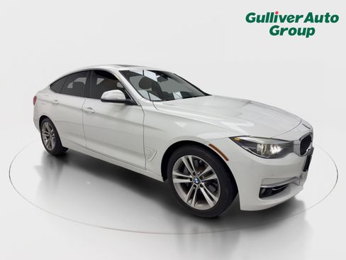 Used 2018 BMW 340i Gran Turismo xDrive AWD/4WD image 12