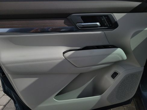 New 2027 GMC Terrain Denali w/ LPO, Floor Liner Package AWD/4WD image 18