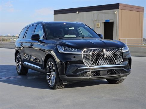 New 2026 Lincoln Aviator Reserve image 3