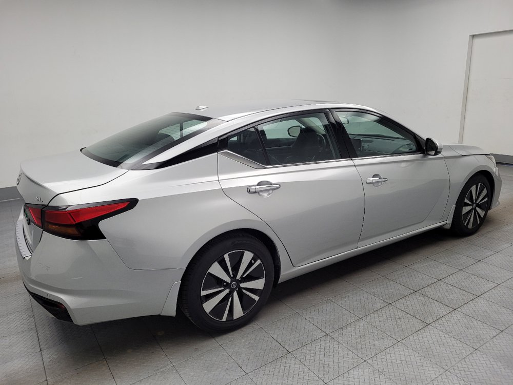 Used 2022 Nissan Altima 2.5 SL FWD image 9