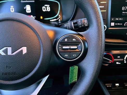 Used 2023 Kia Soul LX w/ LX Technology Package image 18
