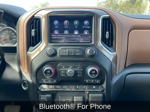 Used 2022 Chevrolet Silverado 3500 High Country AWD/4WD image 17