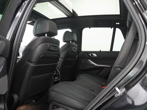 Used 2021 BMW X5 xDrive40i AWD/4WD image 19