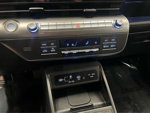 New 2026 Hyundai Kona SEL Premium AWD/4WD image 28