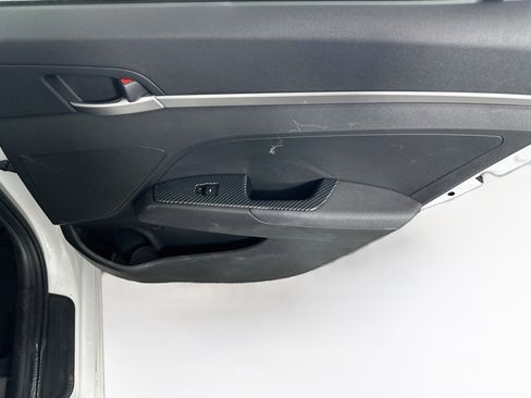 Used 2019 Hyundai Elantra SE w/ Cargo Package FWD image 27