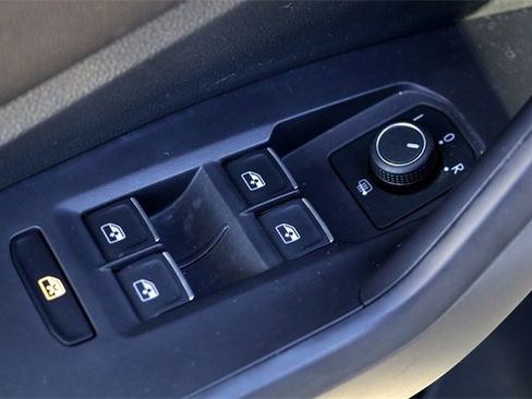 Used 2024 Volkswagen Jetta S image 23