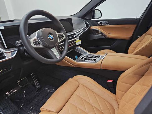 New 2026 BMW X6 xDrive40i image 2
