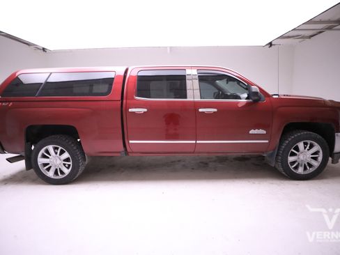Used 2018 Chevrolet Silverado 1500 High Country image 5