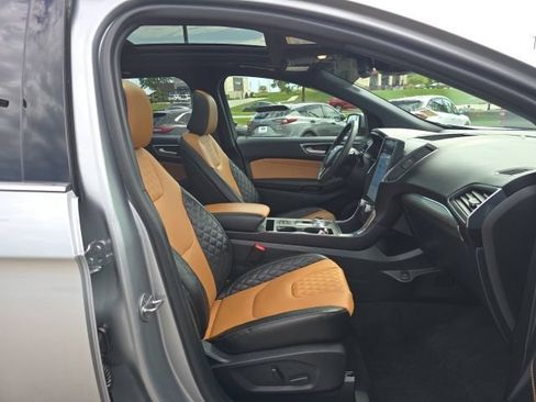 Used 2024 Ford Edge Titanium w/ Titanium Elite Package AWD/4WD image 18