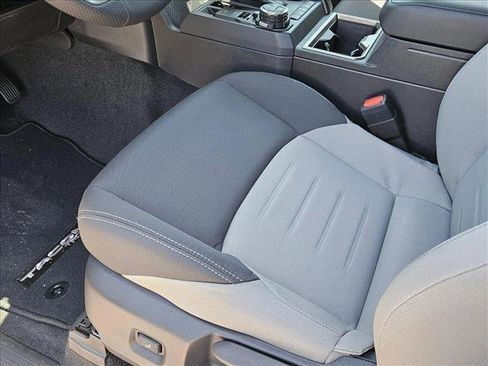 New 2025 Toyota Tacoma TRD Off-Road image 4