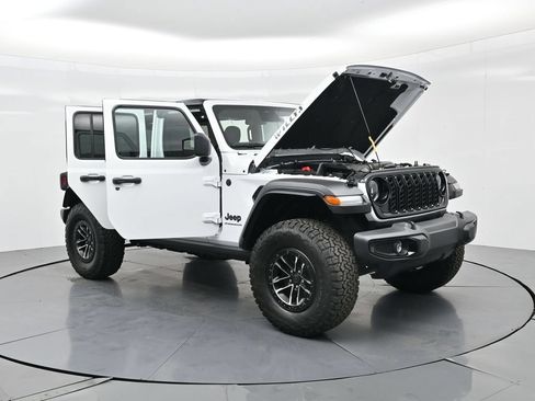 New 2025 Jeep Wrangler Unlimited Sport AWD/4WD image 34