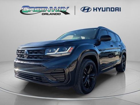Used 2023 Volkswagen Atlas SEL R-Line AWD/4WD image 4