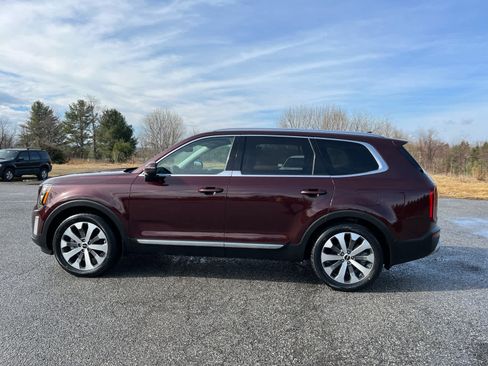 Used 2022 Kia Telluride EX w/ EX Premium Package image 6