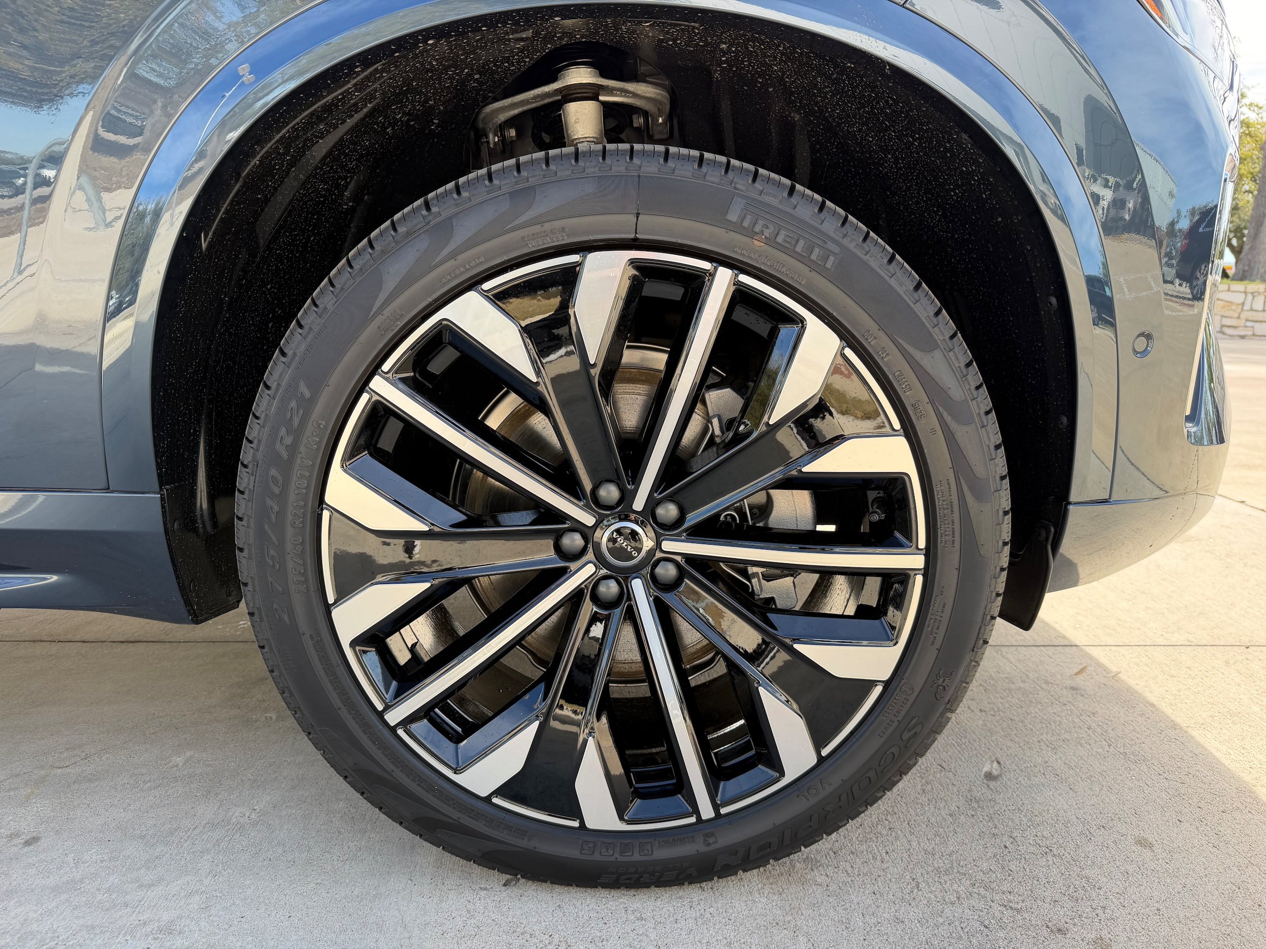 New 2026 Volvo XC90 B6 Ultra w/ Protection Package AWD/4WD image 7