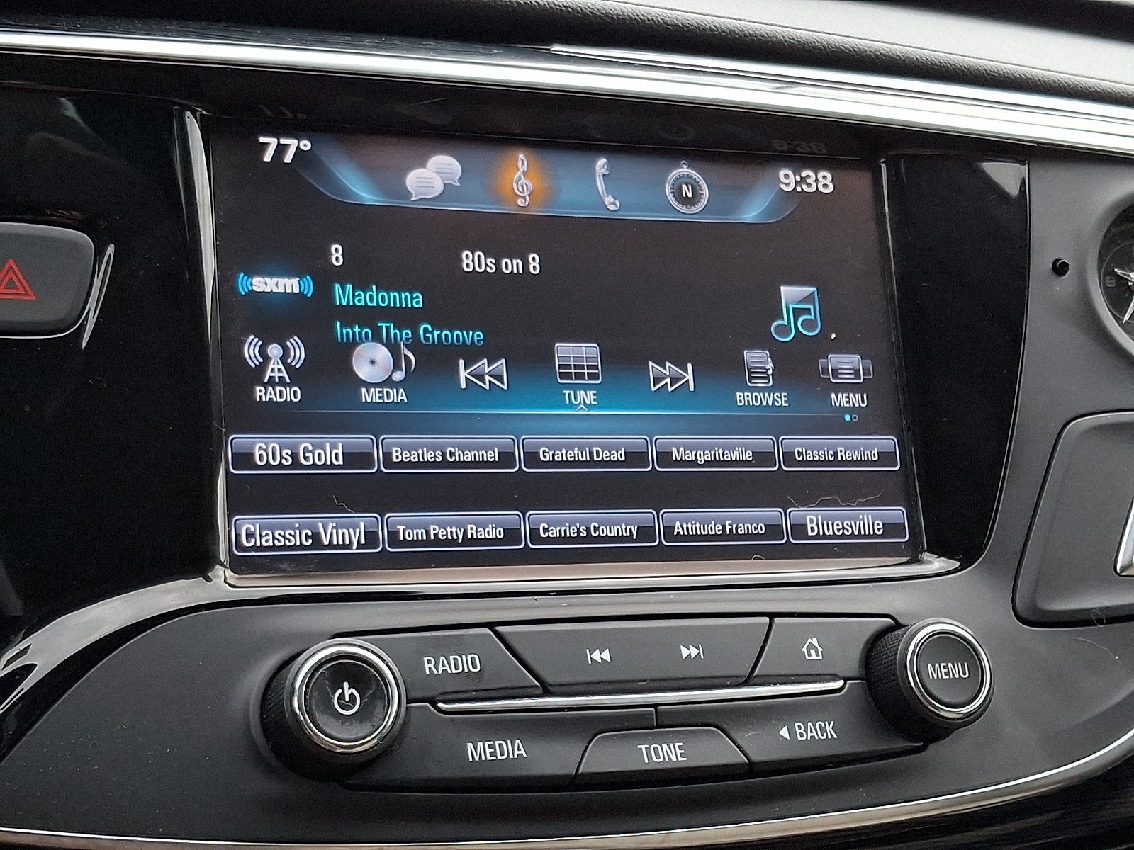 Used 2018 Buick Envision Preferred FWD image 17