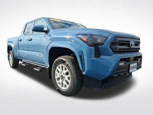 New 2026 Toyota Tacoma SR5 AWD/4WD image 3