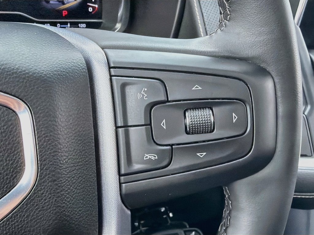 Used 2023 GMC Yukon SLT w/ SLT Premium Package AWD/4WD image 13
