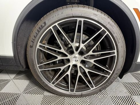 New 2025 Porsche Macan 4S Electric image 14