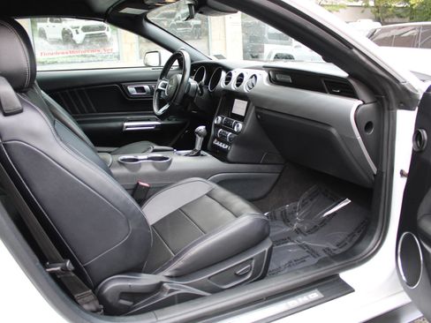 Used 2022 Ford Mustang Premium RWD image 25