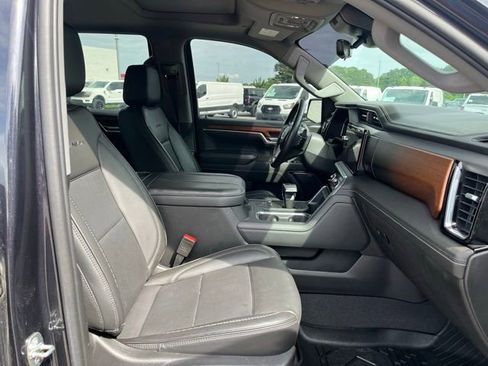 Used 2023 GMC Sierra 1500 Denali w/ Denali Reserve Package AWD/4WD image 11