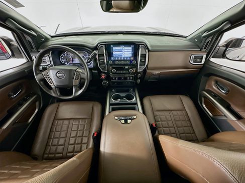 Used 2023 Nissan Titan Platinum Reserve w/ Moonroof Package image 21