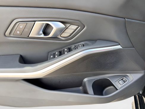 Used 2025 BMW 330i Sedan RWD image 12