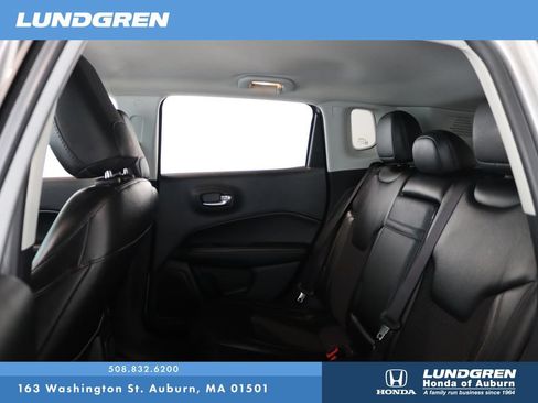 Used 2018 Jeep Compass Latitude AWD/4WD image 13