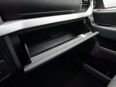 Used 2022 Ford F150 XLT w/ Trailer Tow Package image 28