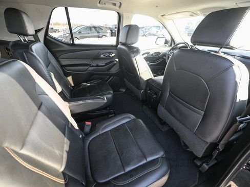 Used 2019 Chevrolet Traverse LT image 28