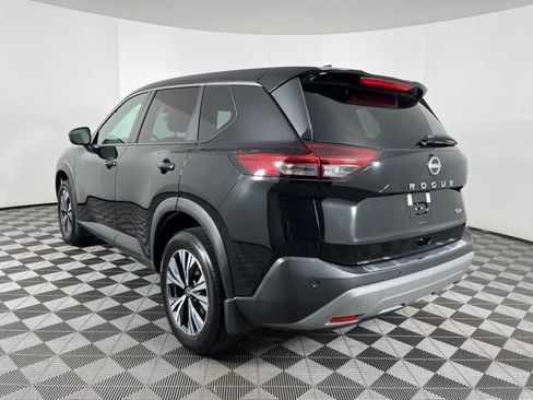 Used 2022 Nissan Rogue SV image 7